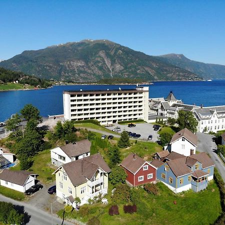 Villa Holmen บาเลสตรันด์ ภายนอก รูปภาพ