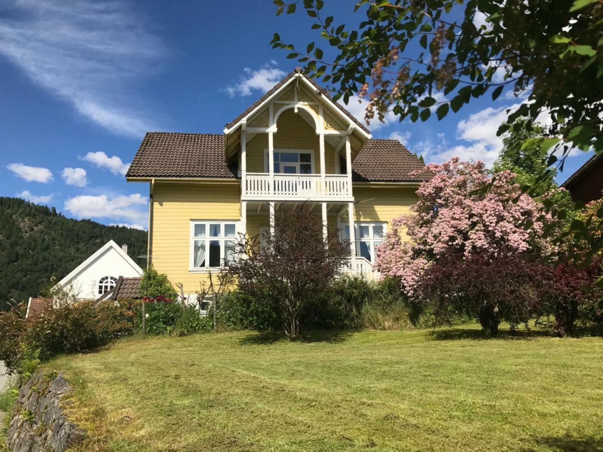 Villa Holmen บาเลสตรันด์ ภายนอก รูปภาพ